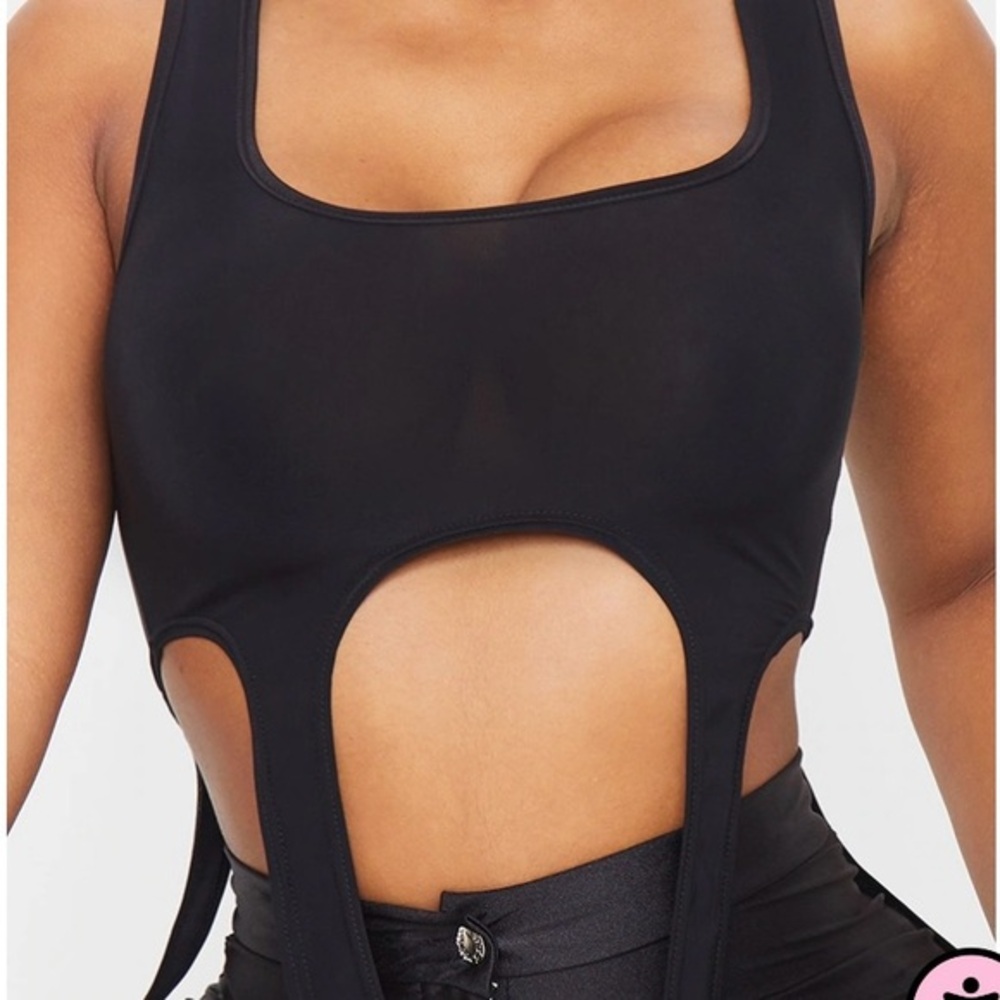 PRETTY LITTLE THING Slinky Black Curved Hem Top. Black. Size 4